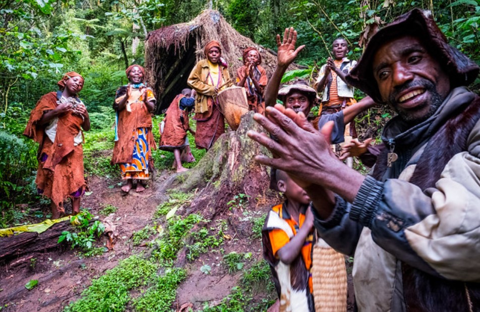 Encounter the Batwa community of buhoma